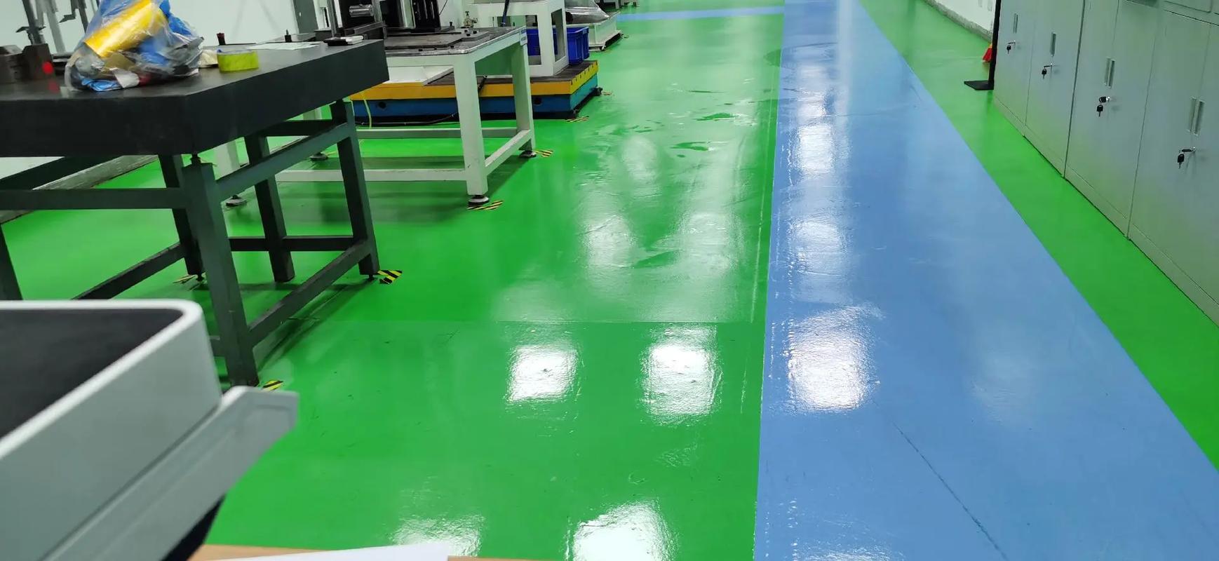 廠房車間塑膠地板清洗.